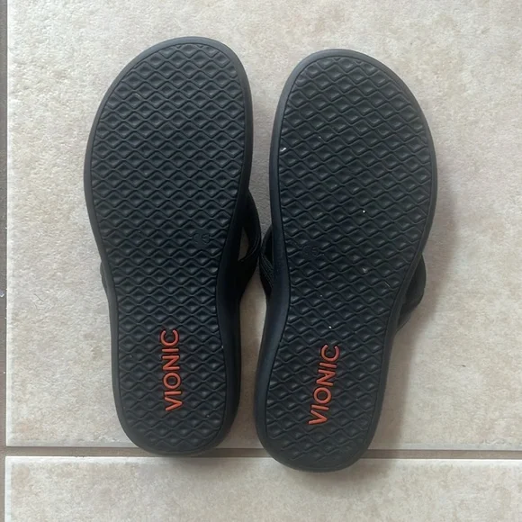 Vionic Black Flip Flop Sandals - Picture 2 of 2